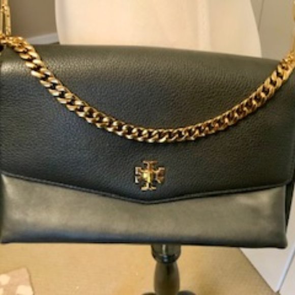 Tory Burch Black Shoulder Bag with Gold Chain Detail - Picture 4 of 8